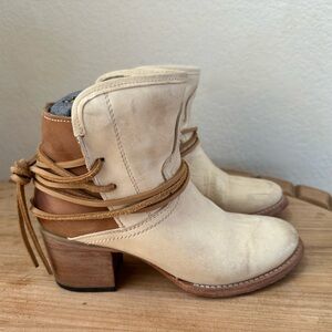 Freebird “Casey” size 8